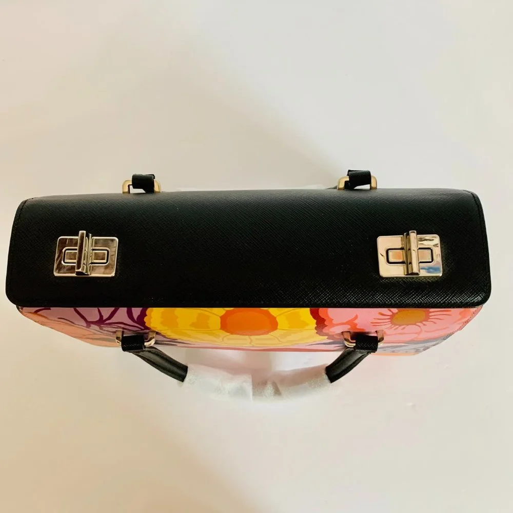 PRADA SAFFIANO LEATHER LIP PRINT HANDLE BAG LIMITED EDITION MADE IN ITALY - Picture 3 of 12